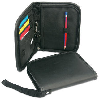 Dommeretui med innhold